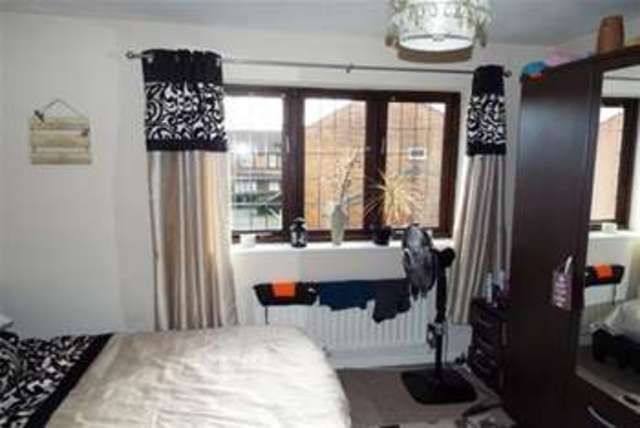  Image of 2 bedroom Semi-Detached house to rent in Homestead Avenue Wall Meadow Worcester WR4 at Worcester, WR4 0DA