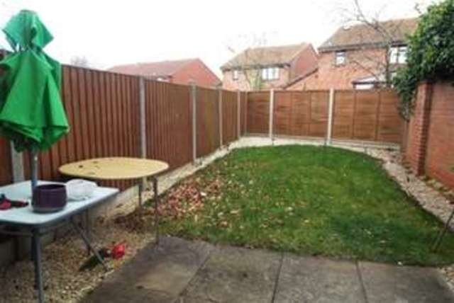  Image of 2 bedroom Semi-Detached house to rent in Homestead Avenue Wall Meadow Worcester WR4 at Worcester, WR4 0DA