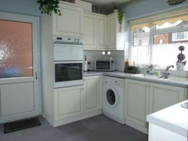  Image of 3 bedroom Detached house for sale in Hoods Farm Close Bierton Aylesbury HP22 at Hoods Farm Close  Bierton, HP22 5DU