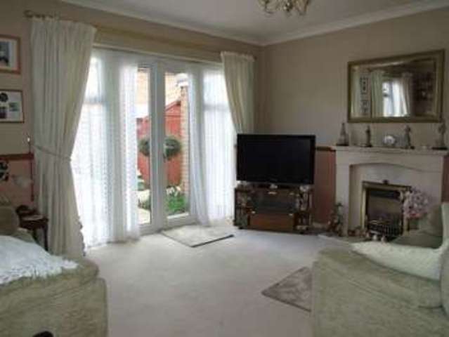  Image of 3 bedroom Detached house for sale in Hoods Farm Close Bierton Aylesbury HP22 at Hoods Farm Close  Bierton, HP22 5DU