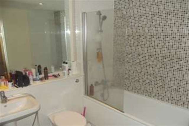  Image of Flat to rent in Broad Weir Broadmead Bristol BS1 at Bristol, BS1 3DJ