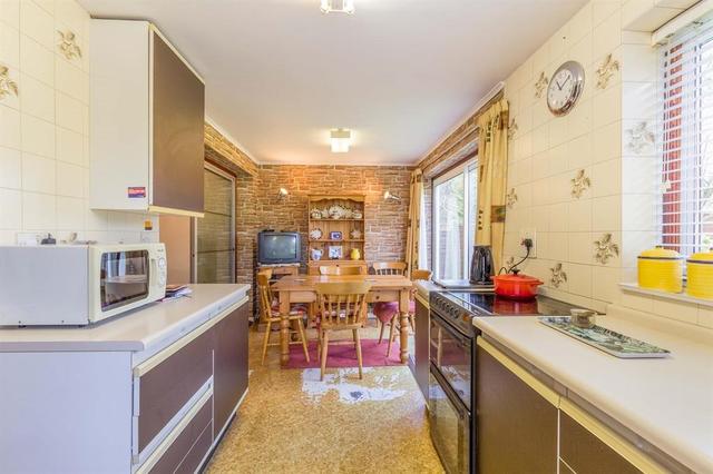  Image of 3 bedroom Detached house for sale in Hornbeams Bricket Wood St. Albans AL2 at Hornbeams Bricket Wood St. Albans, AL2 3SP