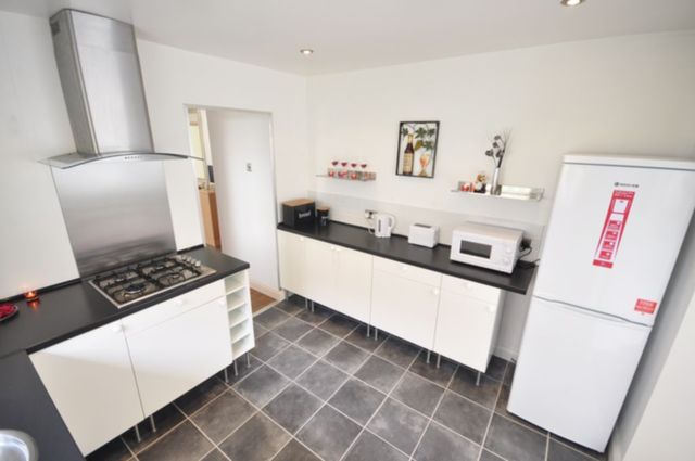  Image of 3 bedroom Bungalow to rent in Horsham Road Bexleyheath DA6 at Bexley Bexley Heath London, DA6 7HU