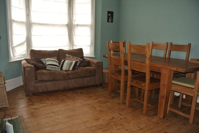  Image of 3 bedroom Terraced house for sale in Houghton Road Grantham NG31 at Houghton Road  Grantham, NG31 6JD