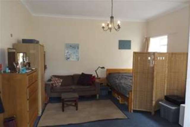  Image of Studio flat to rent in Hove Park Villas Hove BN3 at Hove, BN3 6HG