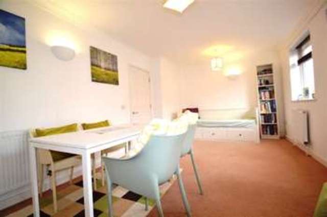  Image of 2 bedroom Apartment to rent in Nelson Grove Road London SW19 at Merton, SW19 2LJ