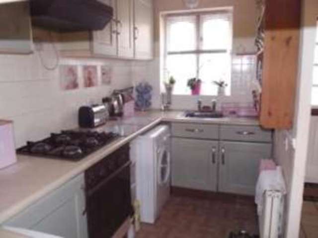  Image of 2 bedroom Terraced house for sale in Huntsman Grove Blakelands Milton Keynes MK14 at Blakelands Milton Keynes Great Linford, MK14 5HS