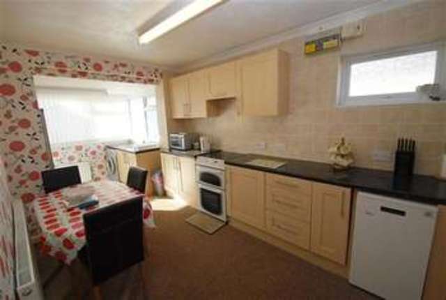  Image of 3 bedroom Bungalow for sale in Hurdman Way Ingoldmells Skegness PE25 at Skegness, PE25 1NH