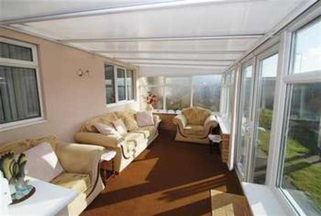  Image of 3 bedroom Bungalow for sale in Hurdman Way Ingoldmells Skegness PE25 at Skegness, PE25 1NH