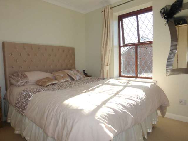  Image of 2 bedroom Terraced house for sale in Hurricane Way Abbots Langley WD5 at Hurricane Way  Abbots Langley, WD5 0TF