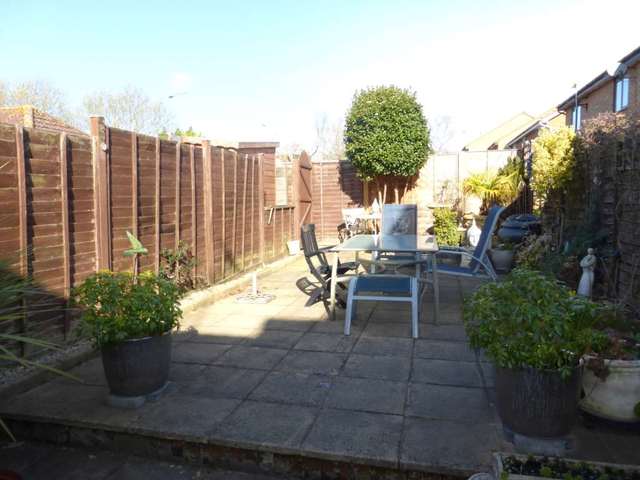  Image of 2 bedroom Terraced house for sale in Hurricane Way Abbots Langley WD5 at Hurricane Way  Abbots Langley, WD5 0TF