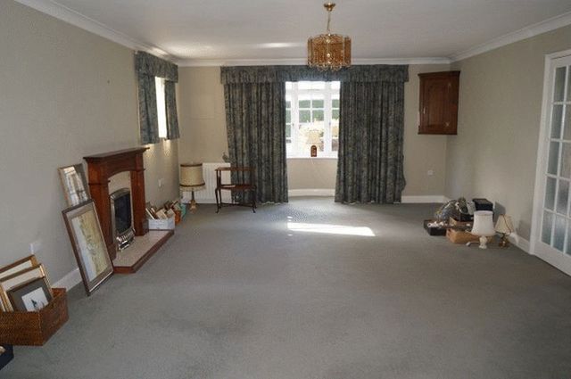  Image of 3 bedroom Detached house for sale in Iddesleigh Road Woodhall Spa LN10 at Iddesleigh Road  WOODHALL SPA, LN10 6QA