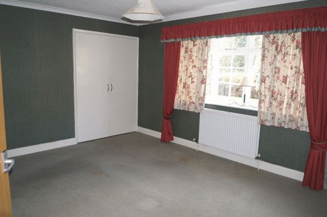 Image of 3 bedroom Detached house for sale in Iddesleigh Road Woodhall Spa LN10 at Iddesleigh Road  WOODHALL SPA, LN10 6QA