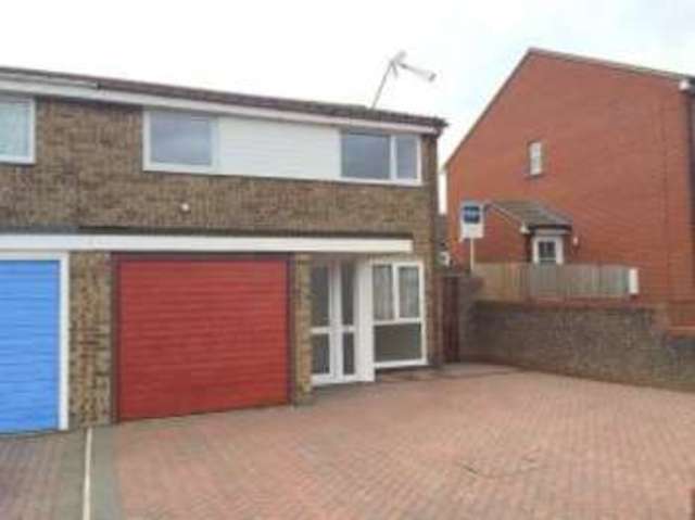  Image of 3 bedroom Semi-Detached house for sale in Sheldrake Drive Ipswich IP2 at Ipswich Suffolk Chantry, IP2 9JZ