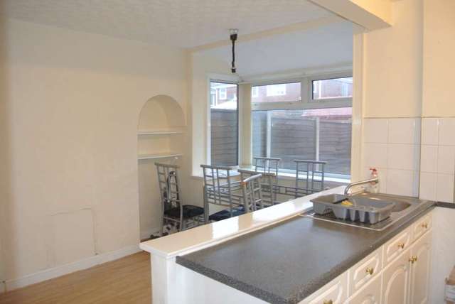  Image of 3 bedroom Terraced house to rent in Ivy Avenue Blackpool FY4 at Ivy Avenue  Blackpool, FY4 3QF