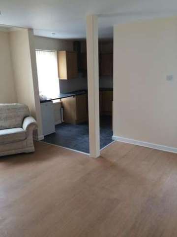 Image of 3 bedroom Terraced house to rent in James Street Garston Liverpool L19 at James Street Garston Liverpool, L19 2LS