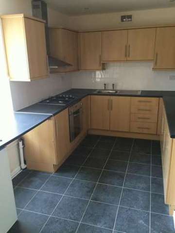  Image of 3 bedroom Terraced house to rent in James Street Garston Liverpool L19 at James Street Garston Liverpool, L19 2LS