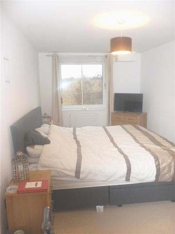  Image of 2 bedroom Flat to rent in Jardine Place Bathgate EH48 at Bathgate West Lothian West Lothian, EH48 4GU