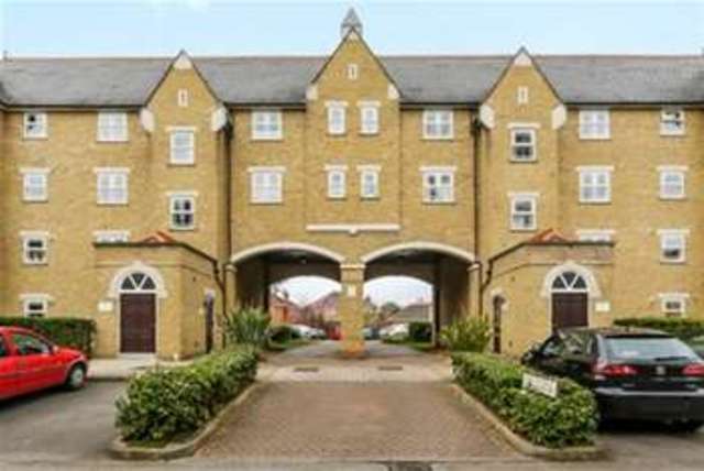  Image of 2 bedroom Flat to rent in John Archer Way London SW18 at London, SW18 2TS