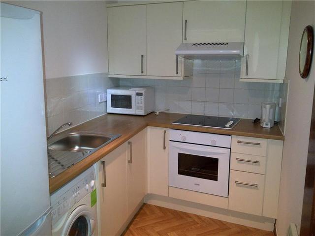  Image of 2 bedroom Flat to rent in Johns Place Edinburgh EH6 at Leith Edinburgh Edinburgh, EH6 7EN