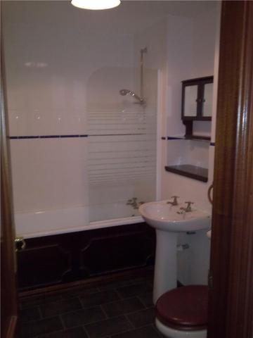  Image of 2 bedroom Flat to rent in Johns Place Edinburgh EH6 at Leith Edinburgh Edinburgh, EH6 7EN