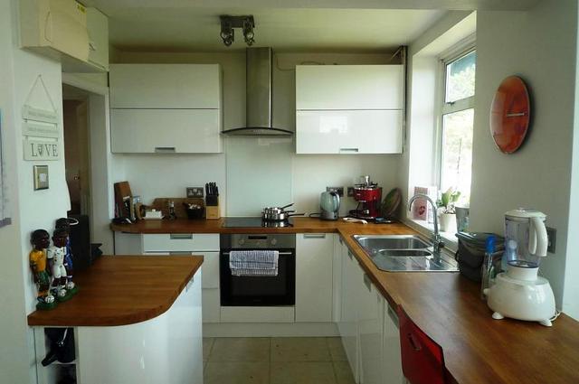  Image of 4 bedroom Detached house to rent in Kendalls Close High Wycombe HP13 at High Wycombe, HP13 7NN