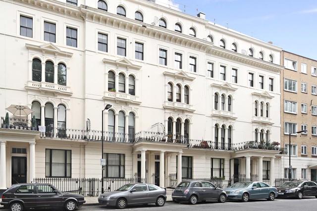  Image of Studio flat for sale in Kensington Gardens Square London W2 at Kensington Gardens Square  London, W2 4DG