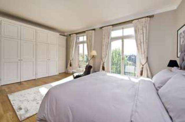  Image of 2 bedroom Flat to rent in Trebovir Road London SW5 at Kensington Mansions  Trebovir Road, SW5 9TQ