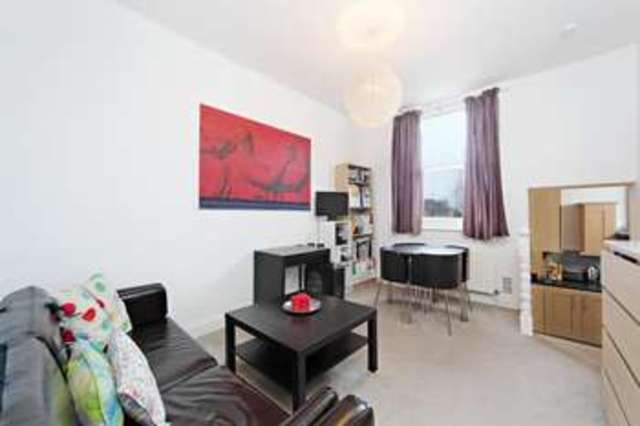  Image of 1 bedroom Flat to rent in Kensington Park Road London W11 at Kensington Park Road  London, W11 2EU