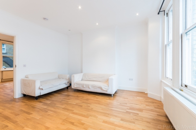  Image of 4 bedroom Flat to rent in Kenway Road London SW5 at Kenway Rd  London, SW5 0RP