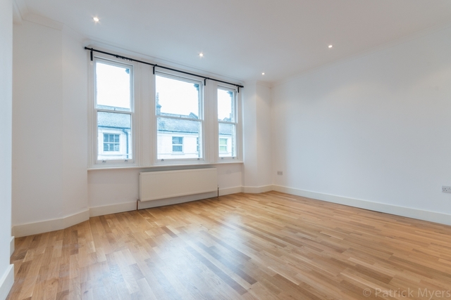  Image of 4 bedroom Flat to rent in Kenway Road London SW5 at Kenway Rd  London, SW5 0RP