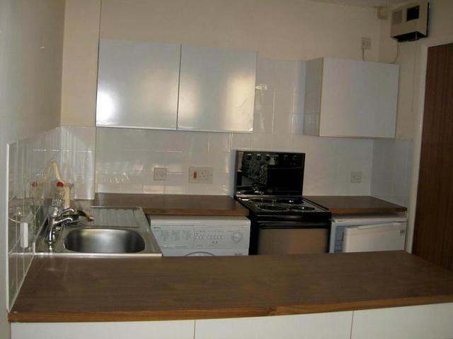  Image of 1 bedroom Terraced house to rent in Kerridge Close Cambridge CB1 at Cambridge, CB1 2QW