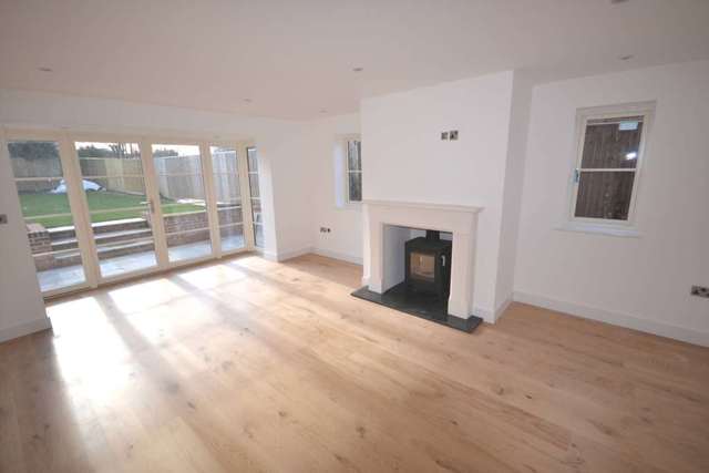  Image of 4 bedroom Detached house for sale in Kidmore Road Caversham Reading RG4 at Kidmore Road Caversham Heights Reading, RG4 7NW