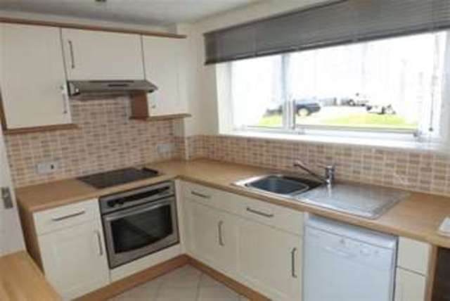  Image of 2 bedroom Flat to rent in Kineton Green Road Solihull B92 at Solihull, B92 7DZ
