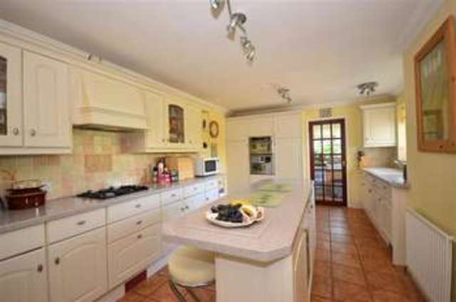  Image of 4 bedroom Detached house for sale in Strood Rochester ME2 at Rochester Kent Rochester, ME2 3NA