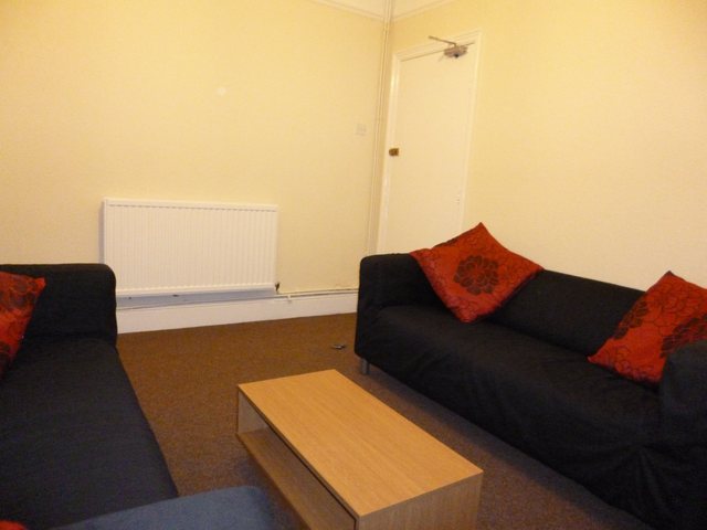  Image of 5 bedroom Detached house to rent in King Street Treforest Pontypridd CF37 at Treforest Pontypridd Glyntaff, CF37 1RP