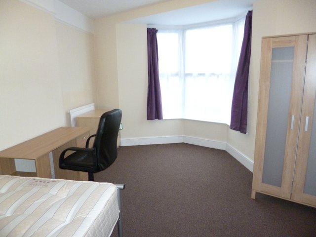  Image of 5 bedroom Detached house to rent in King Street Treforest Pontypridd CF37 at Treforest Pontypridd Glyntaff, CF37 1RP