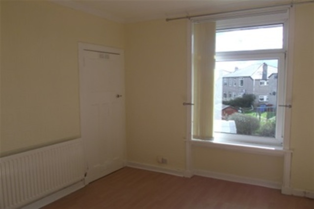  Image of 3 bedroom Flat to rent in Kingsacre Road Rutherglen Glasgow G73 at Kings Park Glasgow Glasgow, G73 2EN