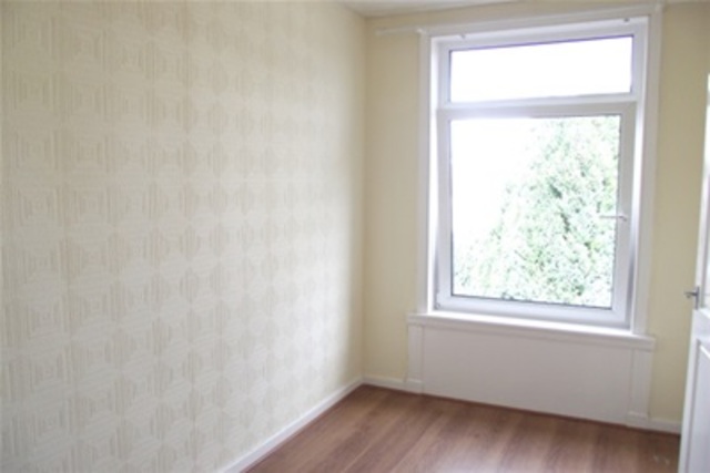  Image of 3 bedroom Flat to rent in Kingsacre Road Rutherglen Glasgow G73 at Kings Park Glasgow Glasgow, G73 2EN