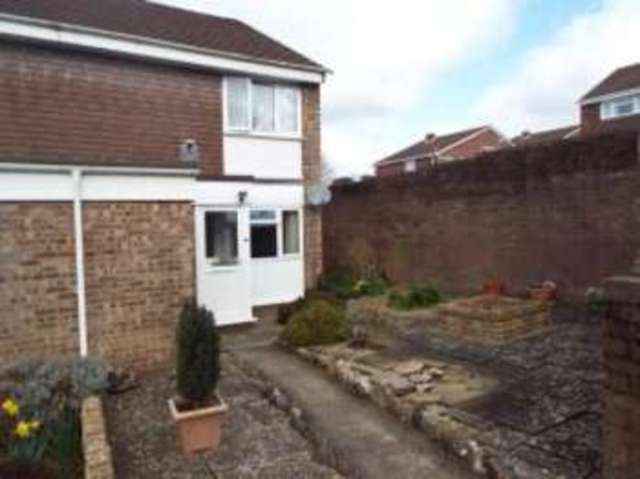  Image of 1 bedroom Flat for sale in Gate Tree Close Kingsteignton Newton Abbot TQ12 at Kingsteignton Newton Abbot Kingsteignton, TQ12 3RB