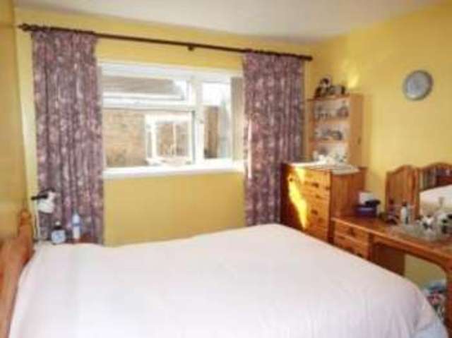  Image of 1 bedroom Flat for sale in Gate Tree Close Kingsteignton Newton Abbot TQ12 at Kingsteignton Newton Abbot Kingsteignton, TQ12 3RB