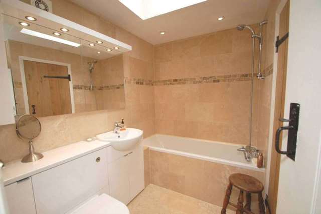  Image of 2 bedroom Detached house for sale in Park Lane Kingston Blount Chinnor OX39 at Park Lane Kingston Blount Chinnor, OX39 4SL