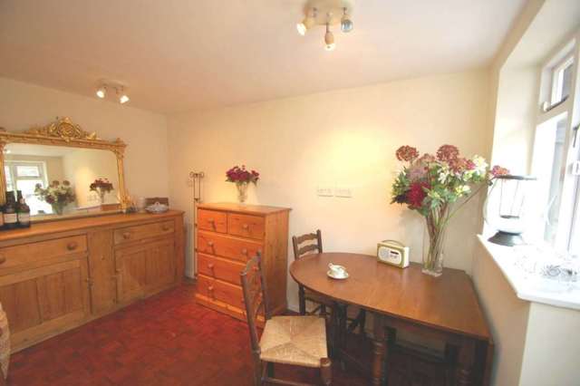  Image of 2 bedroom Detached house for sale in Park Lane Kingston Blount Chinnor OX39 at Park Lane Kingston Blount Chinnor, OX39 4SL
