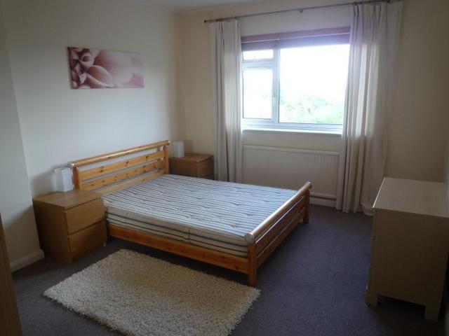  Image of 2 bedroom Flat to rent in Kingston Road New Malden KT3 at New Malden, KT3 3PE