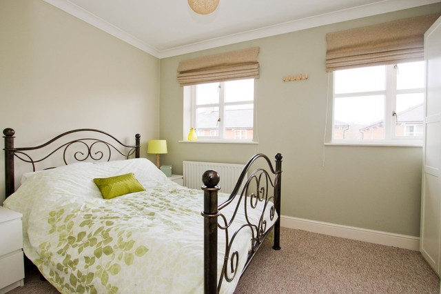  Image of 2 bedroom Terraced house for sale in Knowle Avenue Knowle Fareham PO17 at Knowle Fareham Hampshire, PO17 5DG