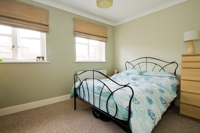  Image of 2 bedroom Terraced house for sale in Knowle Avenue Knowle Fareham PO17 at Knowle Fareham Hampshire, PO17 5DG