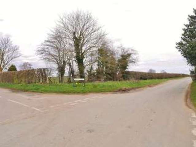  Image of 4 bedroom Terraced house for sale in Laggots Close Hinton Waldrist Faringdon SN7 at Hinton Waldrist  Faringdon, SN7 8RY