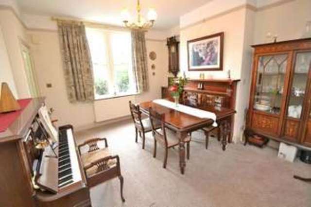  Image of 3 bedroom Detached house for sale in Lakeside Avenue Long Eaton Nottingham NG10 at Lakeside Avenue  Sawley, NG10 3GJ