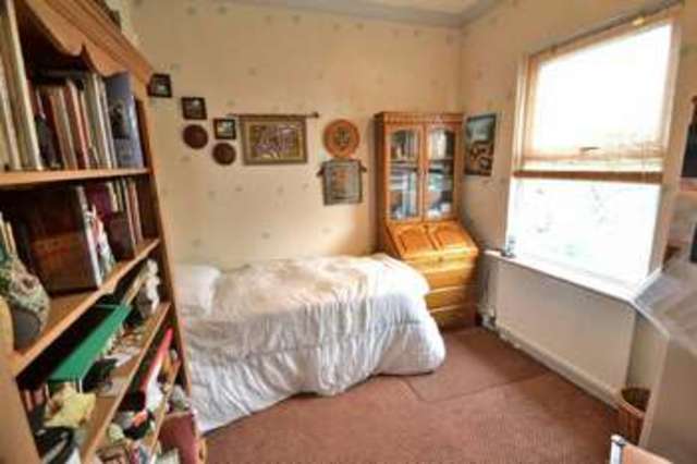  Image of 3 bedroom Detached house for sale in Lakeside Avenue Long Eaton Nottingham NG10 at Lakeside Avenue  Sawley, NG10 3GJ