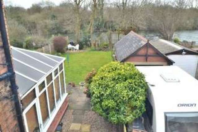  Image of 3 bedroom Detached house for sale in Lakeside Avenue Long Eaton Nottingham NG10 at Lakeside Avenue  Sawley, NG10 3GJ